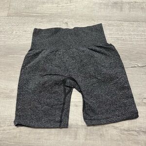 NVGTN Gray Mark Seamless Short